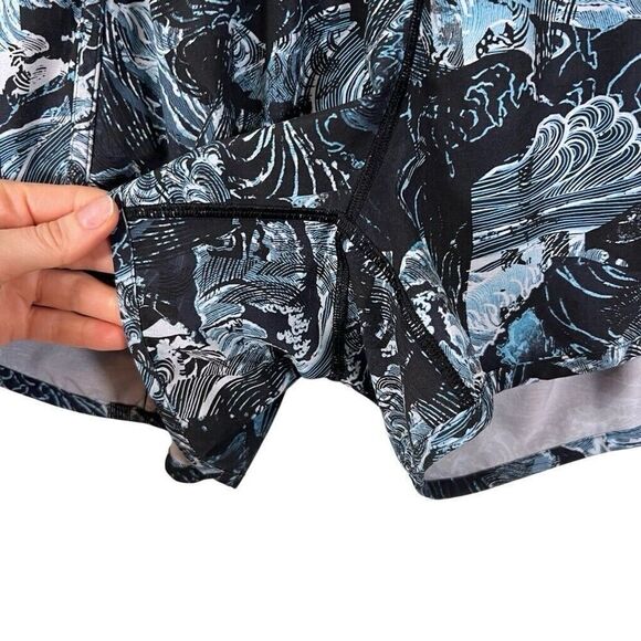 LULULEMON Womens Tracker Shorts Running 4" Lined Life Lines Black 8 - Picture 5 of 9